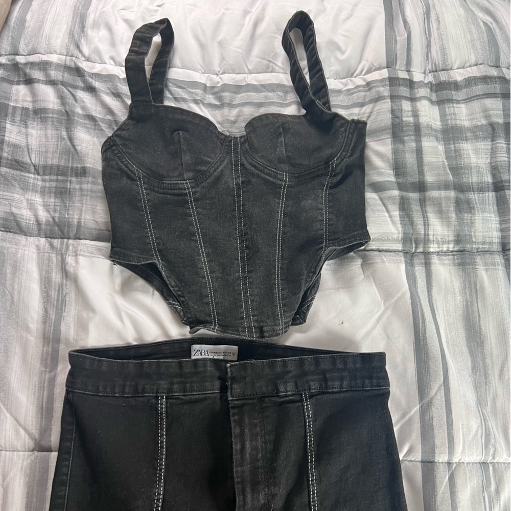 Zara set top size small and bottoms size 8.